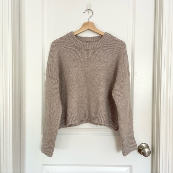 Abercrombie & Fitch Crewneck Sweater - Picture 1 of 10